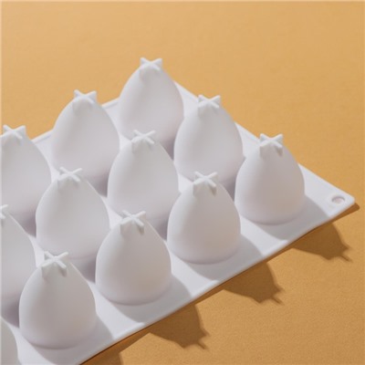 Форма силиконовая для муссовых десертов и выпечки KONFINETTA «Клубника», 29×17×4 см, 15 ячеек, цвет белый