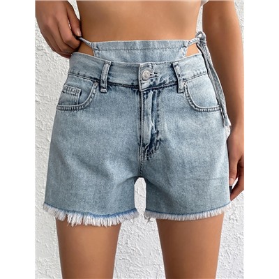 Denim Shorts mit Ausschnitt, unbearbeitetem Saum, seitlichem Knoten