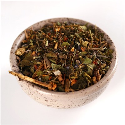 Набор «Крепкого здоровья»: чай травяной 20г., бальзам из шишек с клюквой 100 мл., варенье из шишек с клюквой 30г.