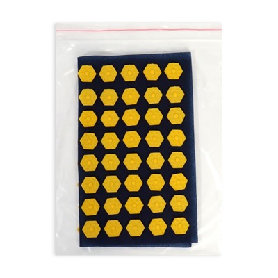 Ипликатор-коврик, основа спанбонд, 80 модулей, 32 × 26 см, цвет тёмно синий/жёлтый