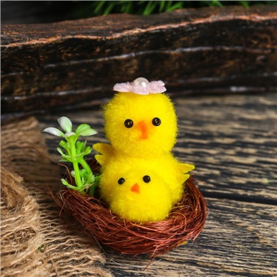 Сувенир пасхальный "Цыпа с цыплёнком в гнезде с цветочками" набор 12 шт 5х5х5 см