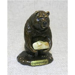 Фигура Медведь новый стоит,1467