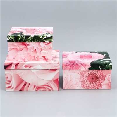 Набор подарочных коробок 3 в 1 «Цветочный», 18 × 18 × 10‒22 × 22 × 12 см