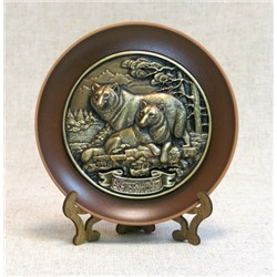 Тарелка керамическая с литой каменной накладкой Пара волков, 7007