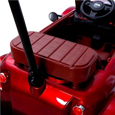Электромобиль «Ретро», с подставкой для родителя, цвет красный глянец, уценка (царапины, потёртости)