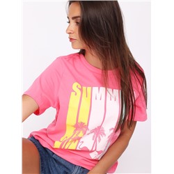 Розовая женская футболка с принтом (204941506)