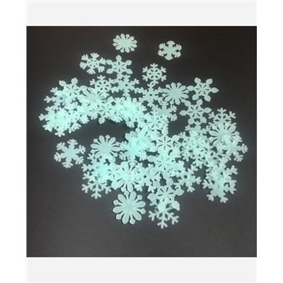 Набор снежинок светящихся в темноте, 50 шт. 9046287