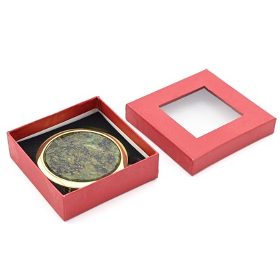Подарочное зеркальце с камнем офит, золотистое в коробочке