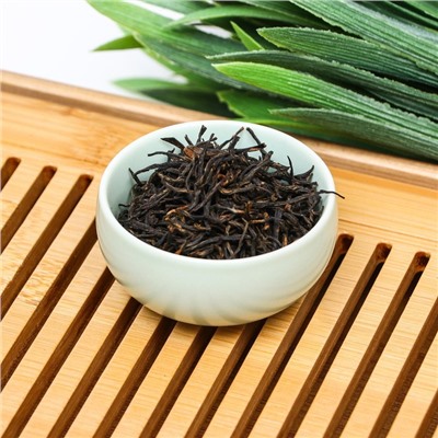 Китайский красный чай "Цзинь Цзюнь Мэй. Золотые брови", 50 г