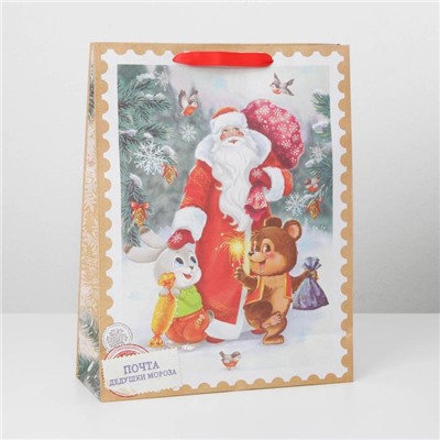 Пакет крафтовый вертикальный «Дедушка мороз и зверята», L 31 × 40 × 11.5 см