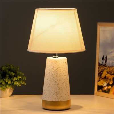 Настольная лампа "Адриен" E14 40Вт белый-золото 23х23х40 см RISALUX