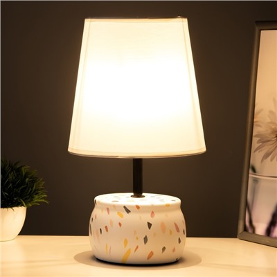 Настольная лампа "Энель" E14 40Вт белый 18,5х18,5х32 см RISALUX