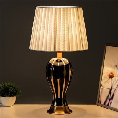 Настольная лампа "Лоренза" Е27 40Вт черный -золотой 28х28х51 см RISALUX