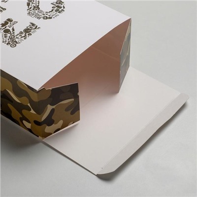 Коробка складная «23 февраля», 16 × 23 × 7.5 см