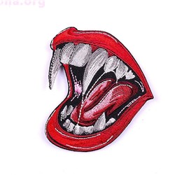 Нашивка «Vampire teeth»