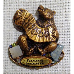 Магнит литой Медведь с гармонью, 1226
