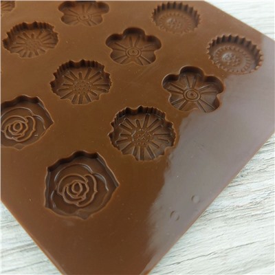 Силиконовая форма для льда и шоколада Цветы 24 ячейки