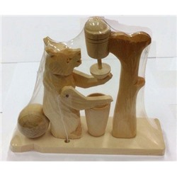 Богородская игрушка "Медведь с умывальником" арт.7895 (РНИ)