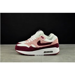 Nike Air Max 87 из натуральной замши и иных материалов