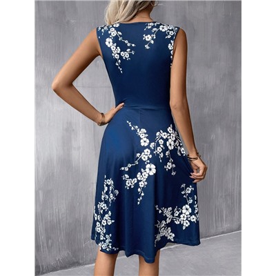 SHEIN Clasi Blumenmuster A-linie Kleid Mit Verdrehter Vorderseite, Blaues Kleid