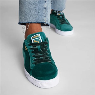 Basket Classic Velvet Women's Sneakers