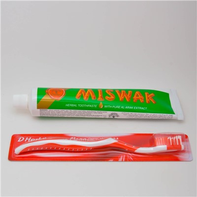 Зубная паста Miswak (Dabur) 190 гр. в комплекте с зубной щеткой