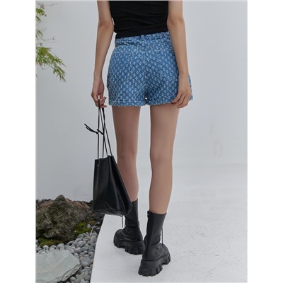 DAZY Denim Shorts mit Riss und aufgerolltem Saum